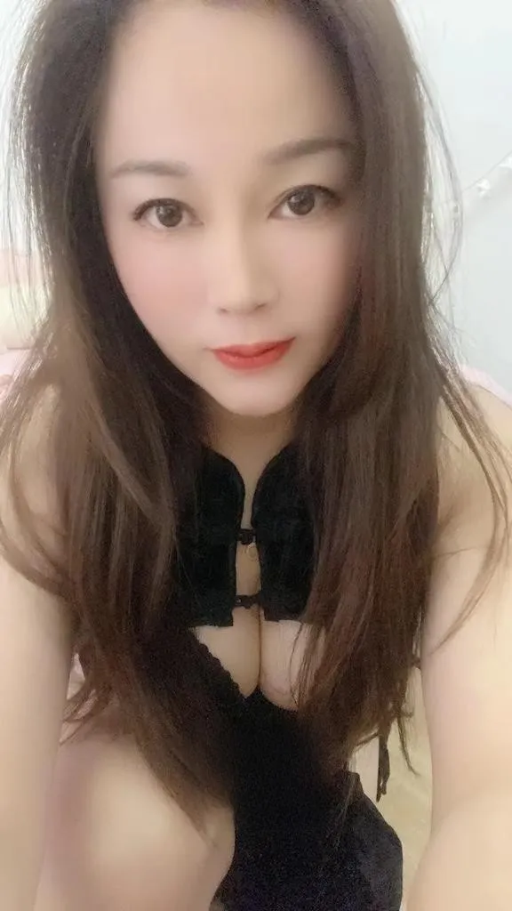 大奶骚婷婷