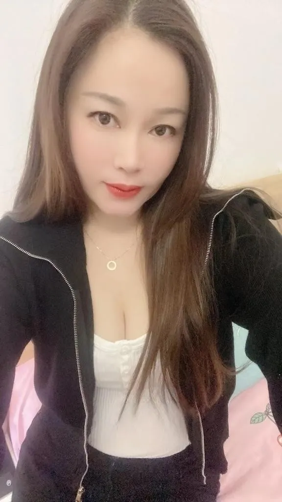 大奶骚婷婷