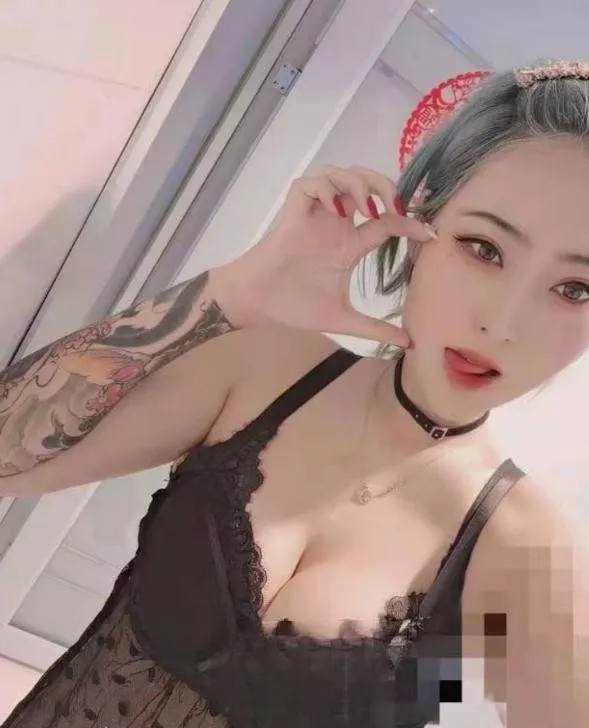 南山邻家少妇