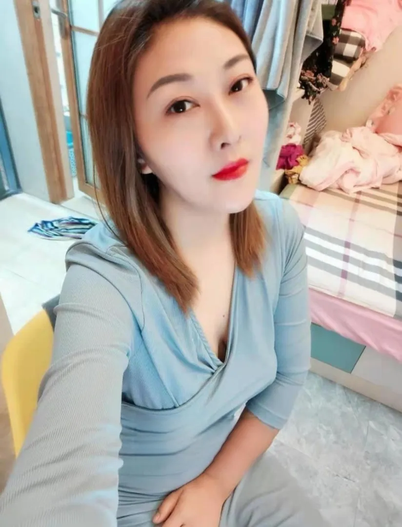 欲求不满少妇黄咪