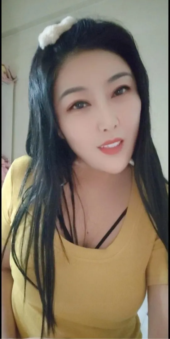 欲求不满少妇黄咪