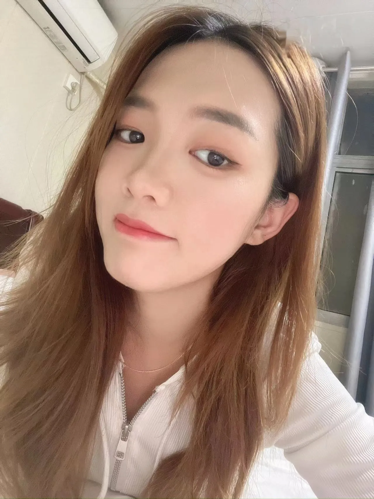 龙华热情小妹