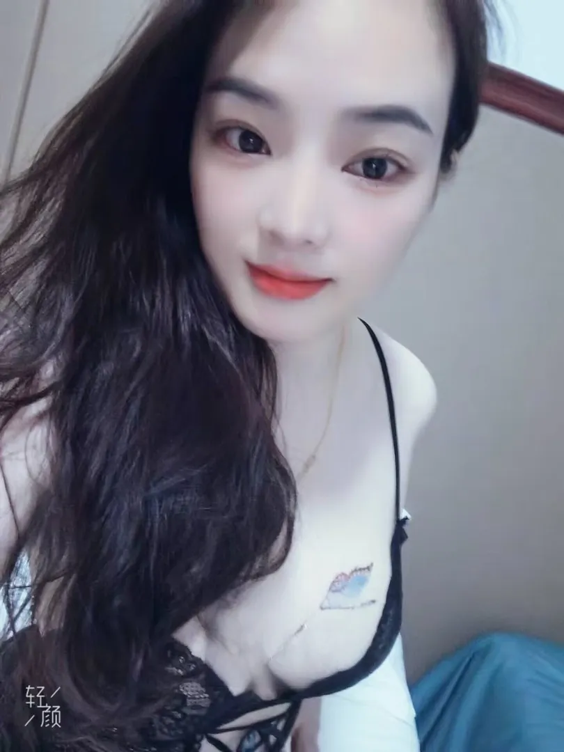 美胸小嫂子