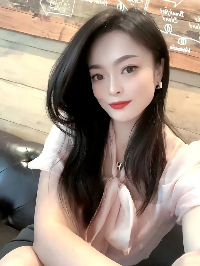 河东性感白嫩熟女