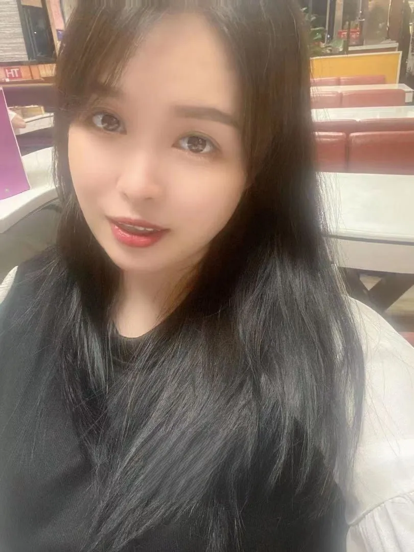美乳大奶小白兔