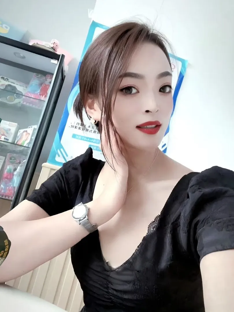 河东性感白嫩熟女