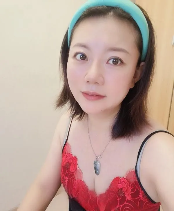 荔湾芳村兼职少妇露西