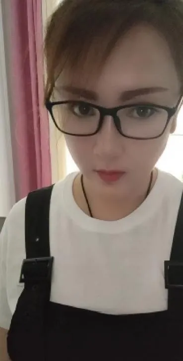 津南熟妇泓泓