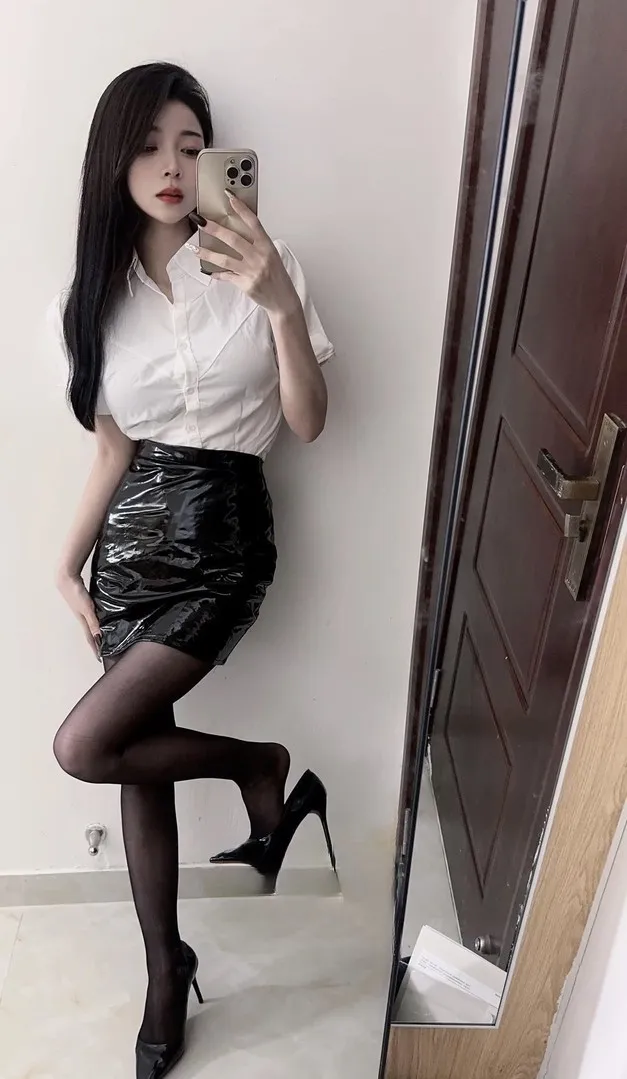 天河制服诱惑骚御姐
