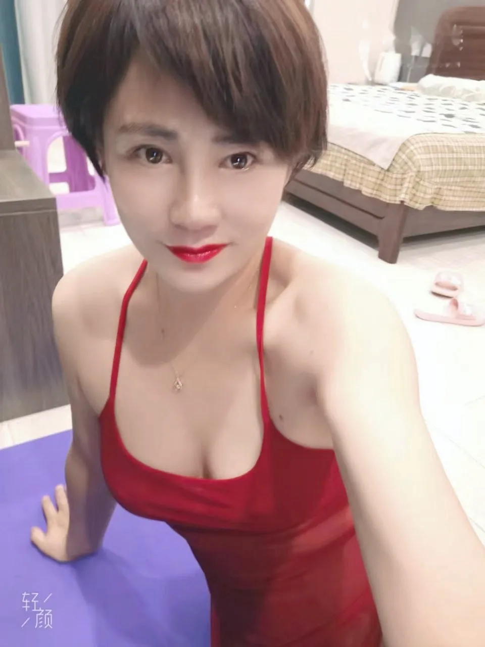 短发御姐
