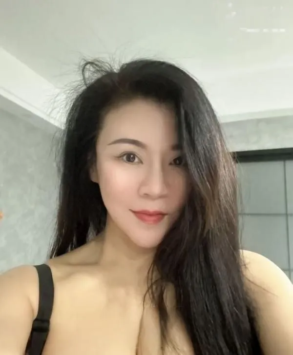 sm颜值少妇飘雪