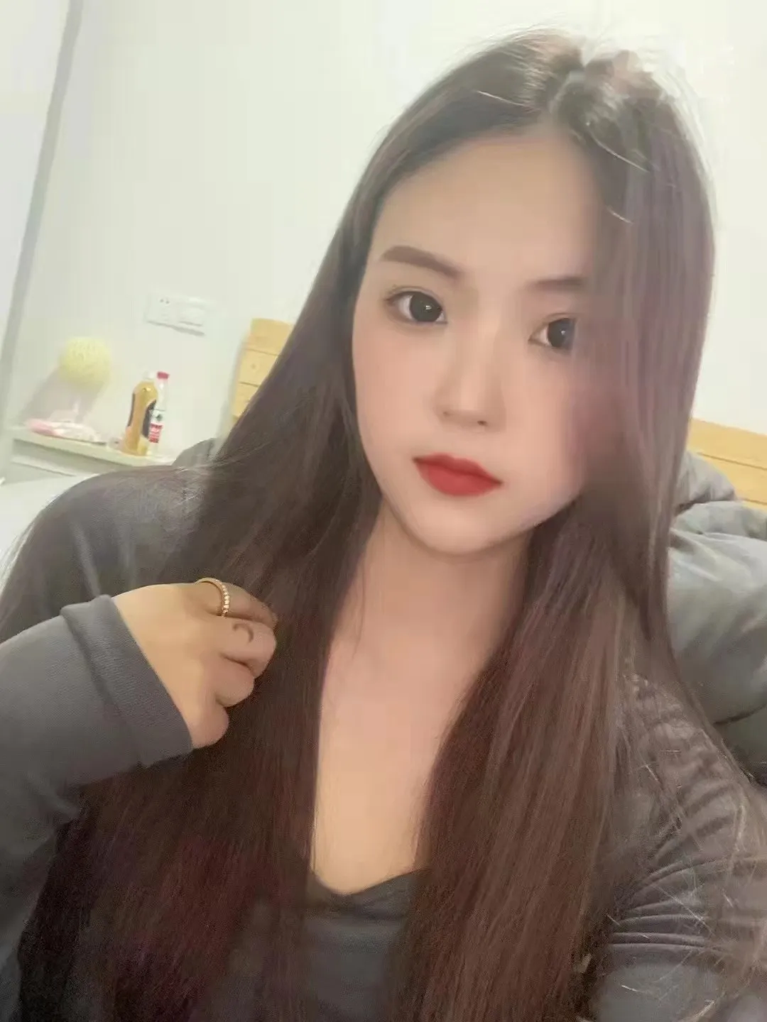 刚找朋友要的小妞
