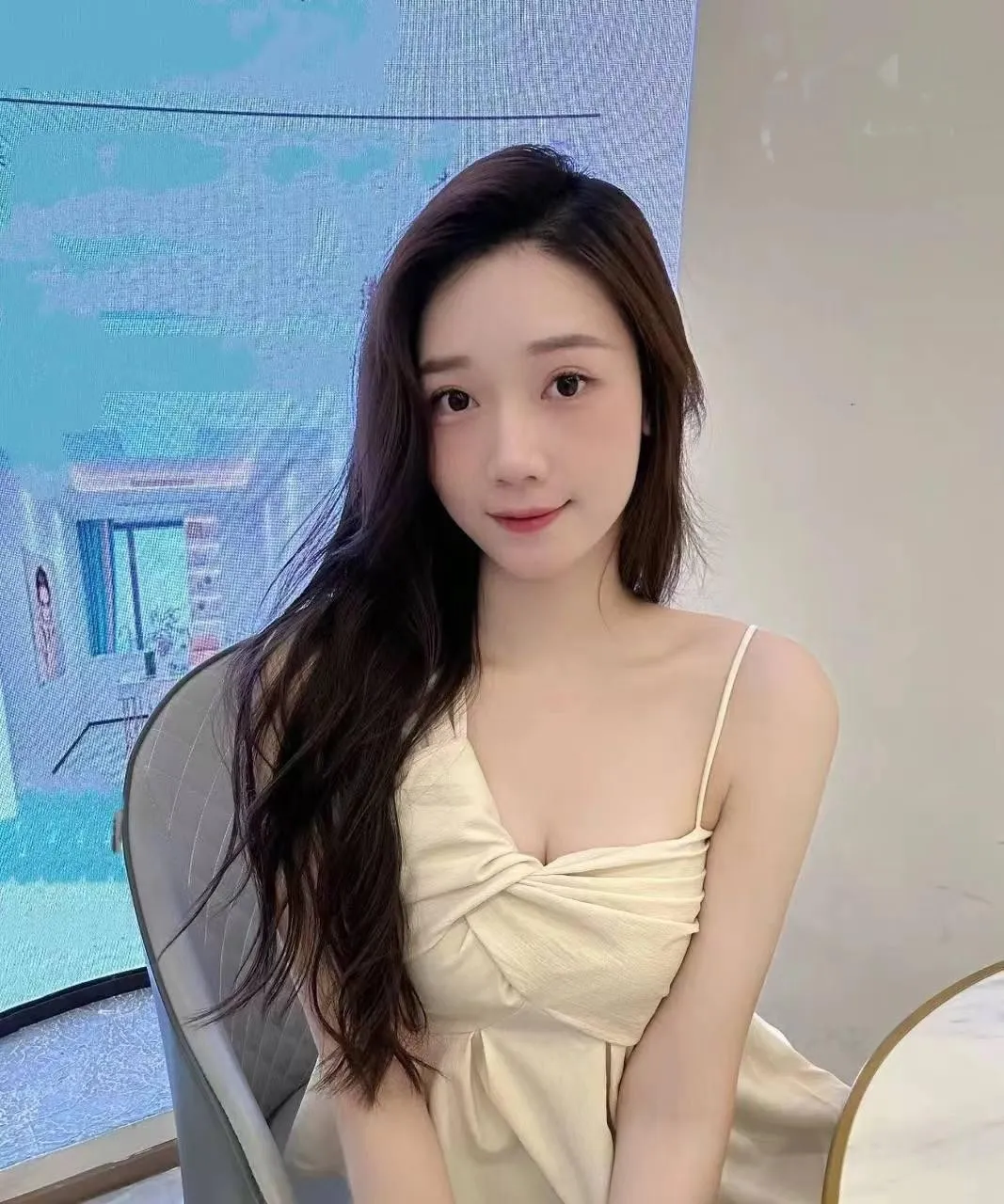 会所下海风骚美丽御姐颜值与技术并存