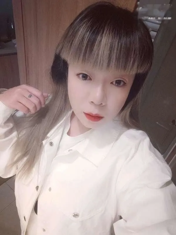 D胸东北妹子