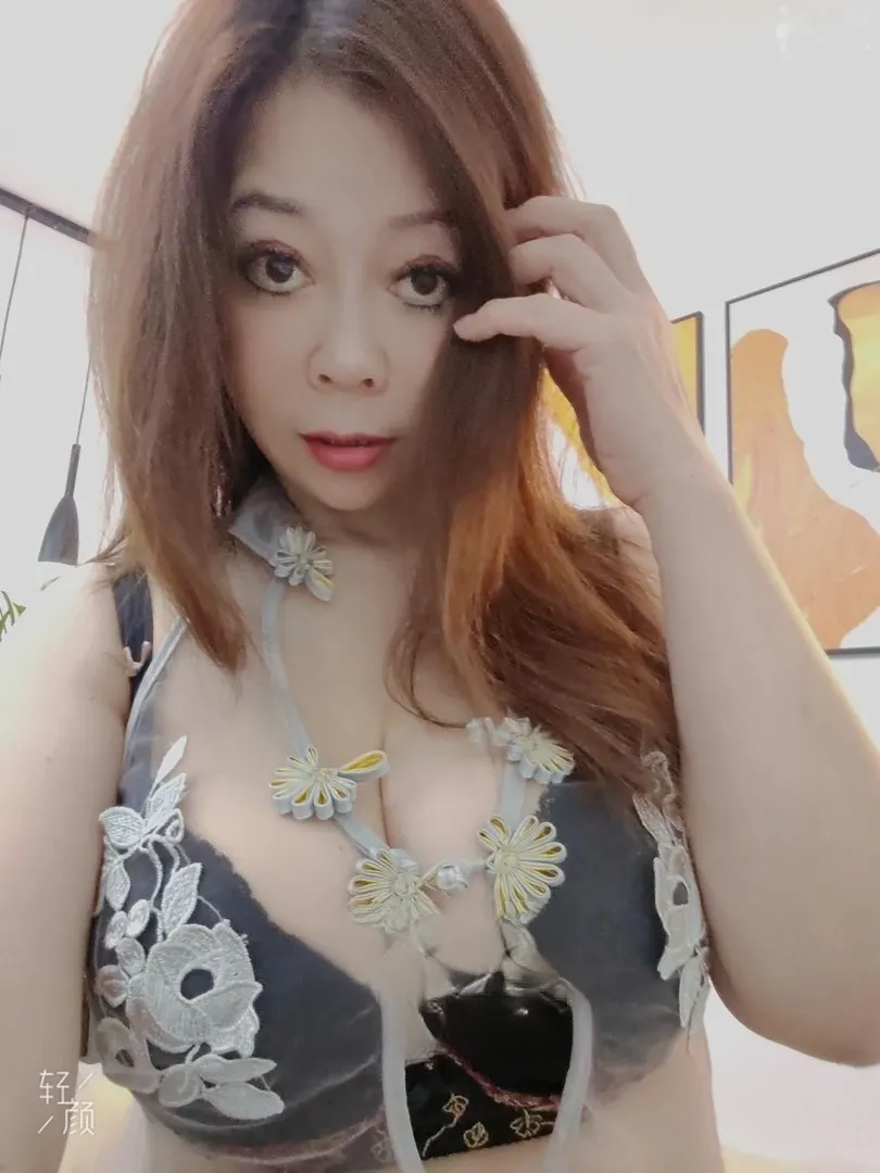 长宁巨乳熟女姐姐