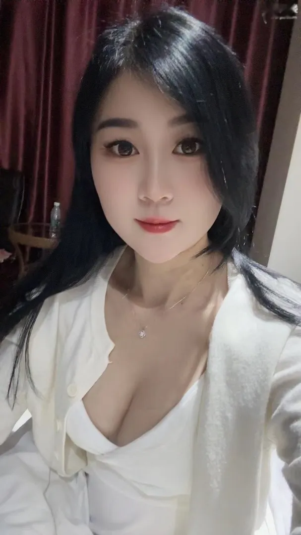 女友般的感受 颜值也是班花级别