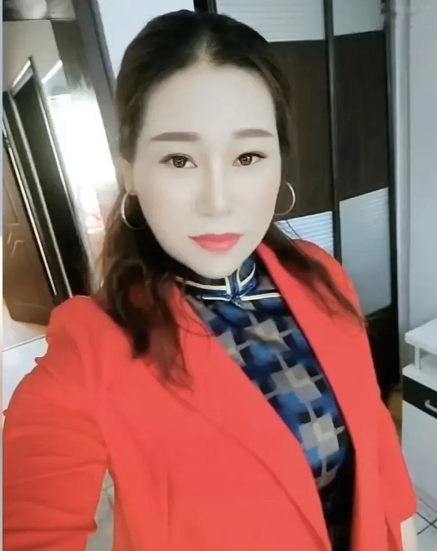 大胸肥臀熟女