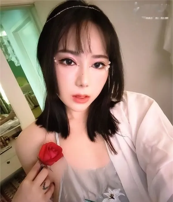 骚浪少妇葡萄