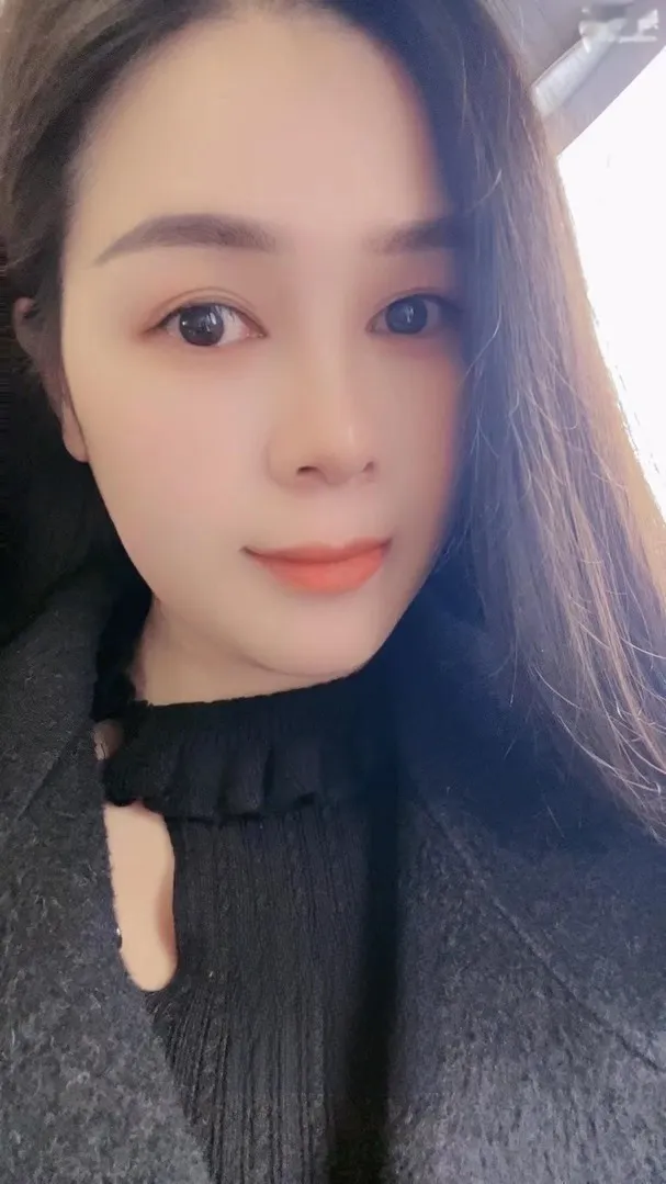 超漂亮兼职女小小