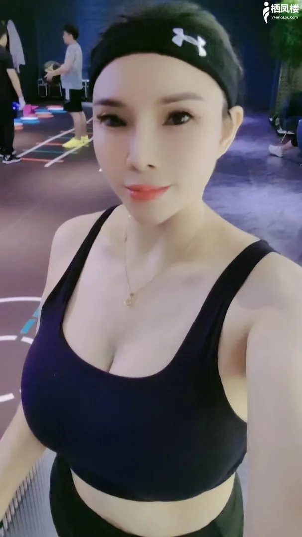 罗湖巨乳小丽