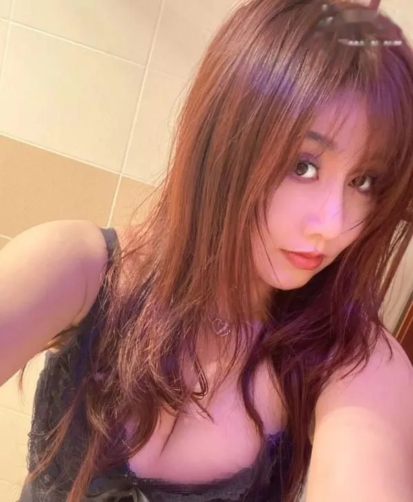 美胸少妇真骚服务好
