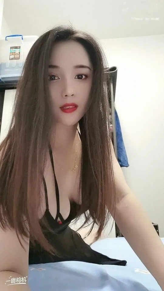 性感大奶可乐姐