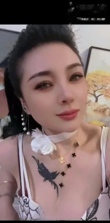 福永大胸兰兰