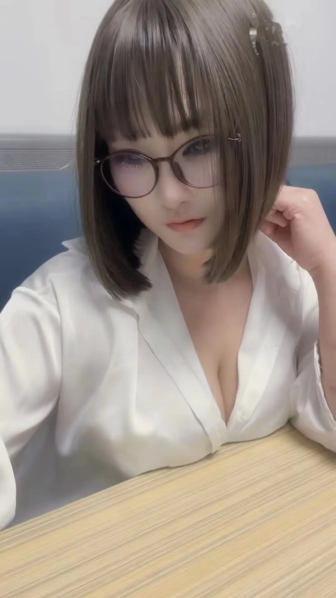 蛮骚的熟女