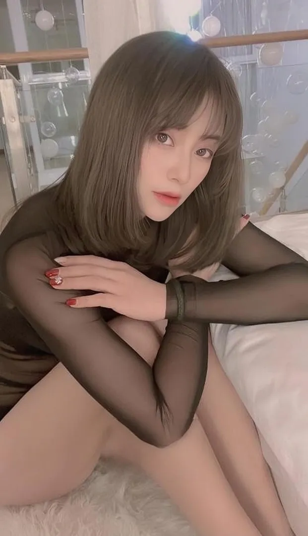 性感大奶美腿可儿