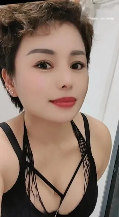 天河车陂大胸少妇