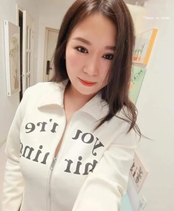 微胖气质型小少妇