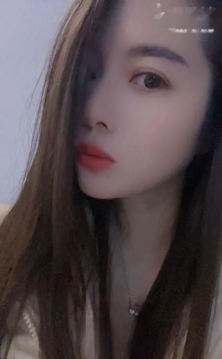 滨江御姐笑笑