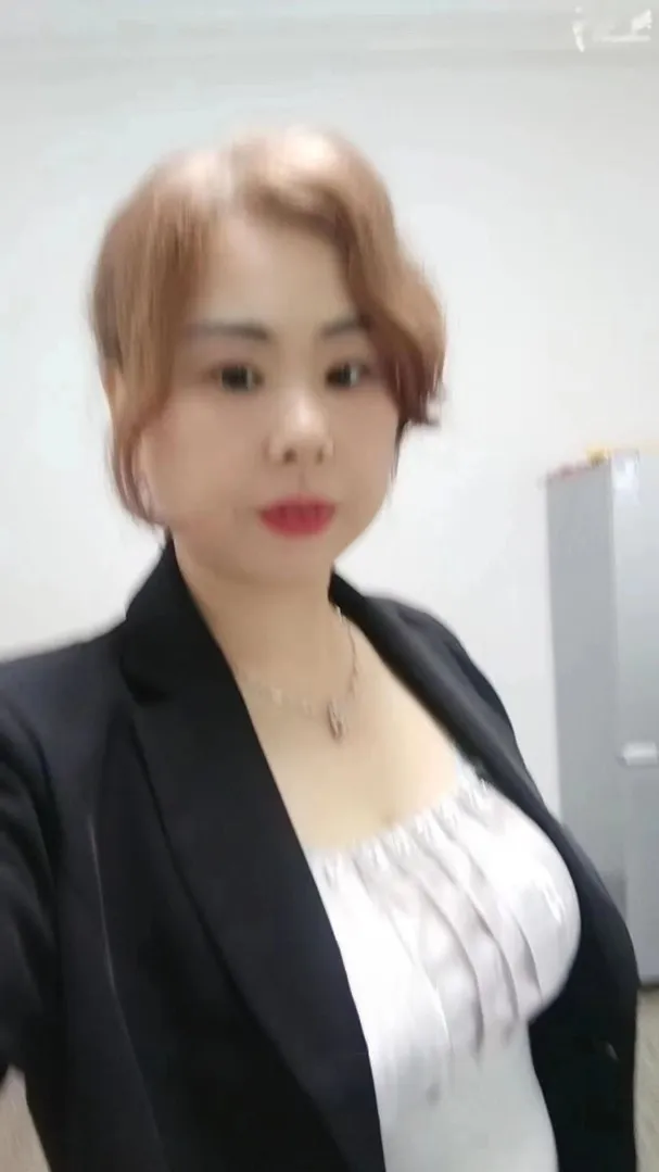 越秀区迷人大奶姐姐