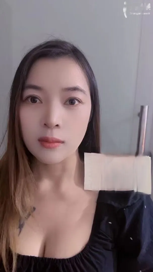 宝山苗族巨乳拉玛