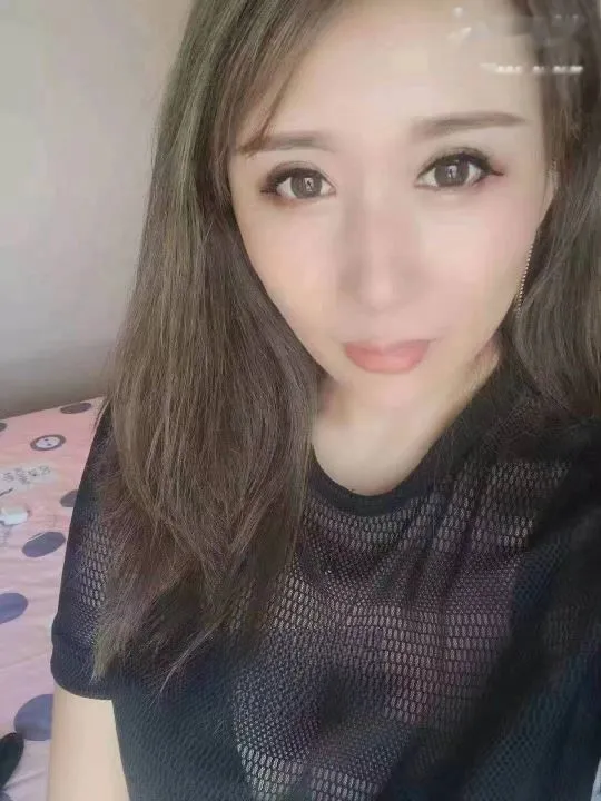 雁塔巨乳骚妇露露