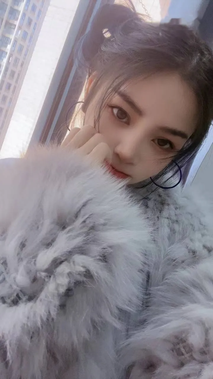 小店骚反差服务妹