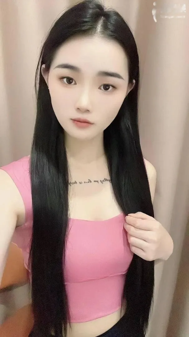 塔子湖漂亮纹身妹妹
