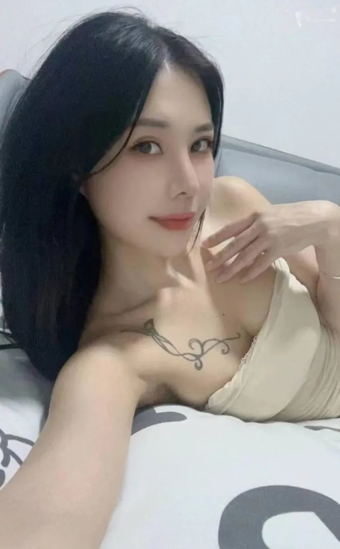 可深喉莉莉
