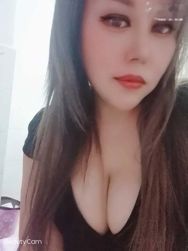 大奶琳琳服务型