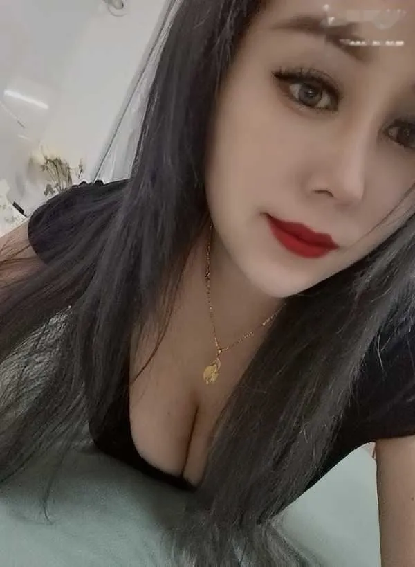大奶琳琳服务型