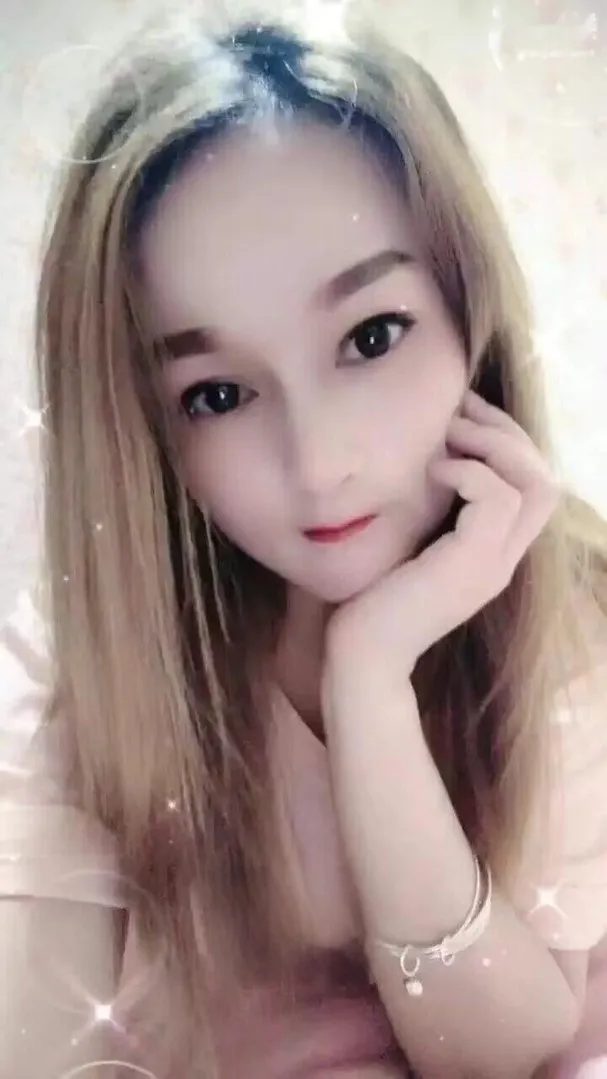 广西大胸妹子