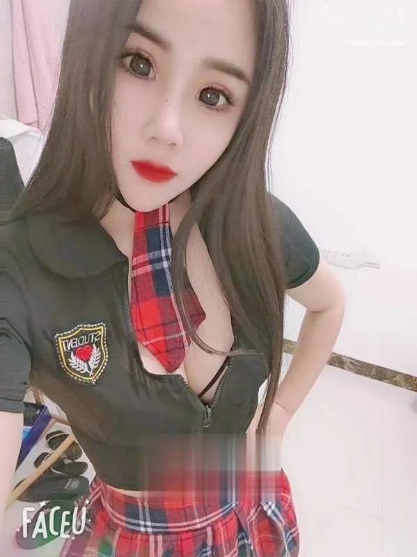 厦门大胸小姐姐