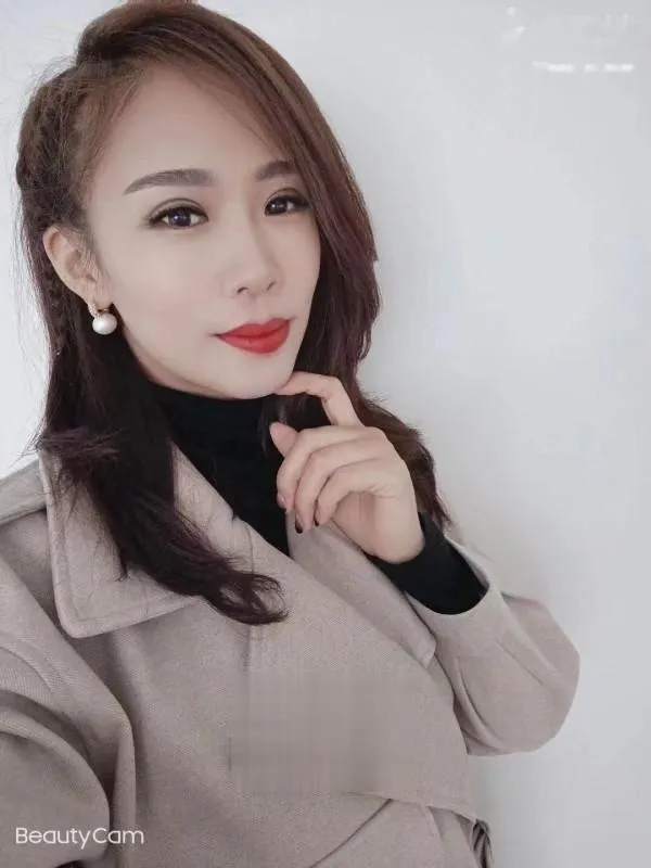 杨浦身材诱人的妹子