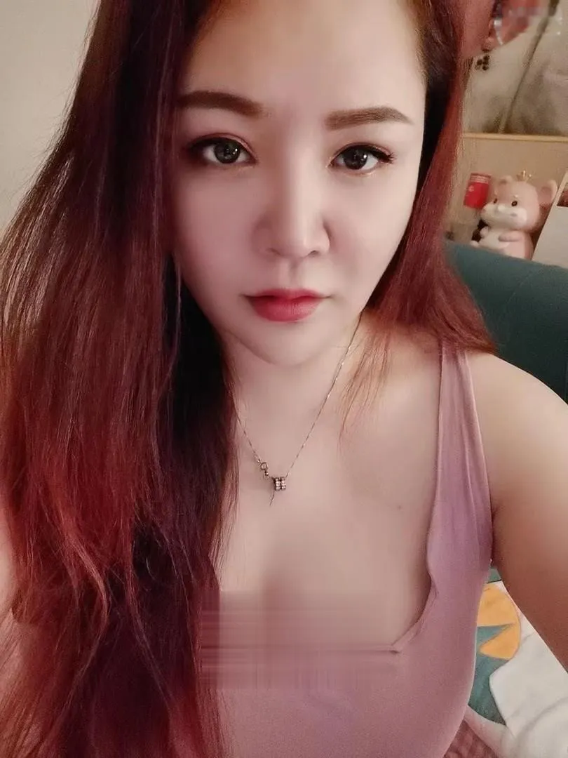 玄武门大白奶子彤彤