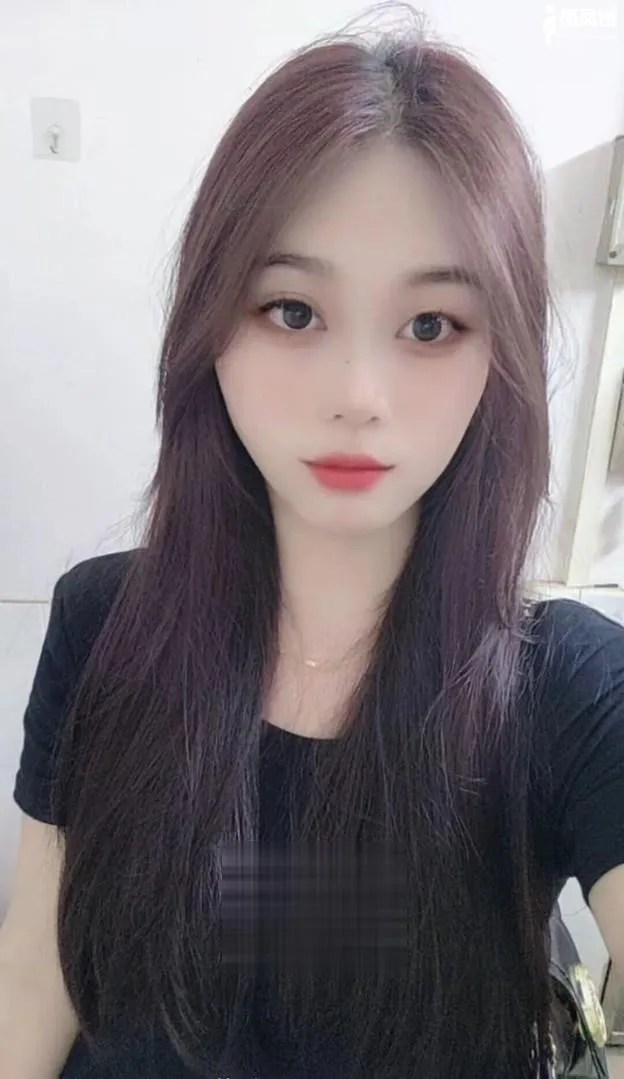 甜美温柔软妹子