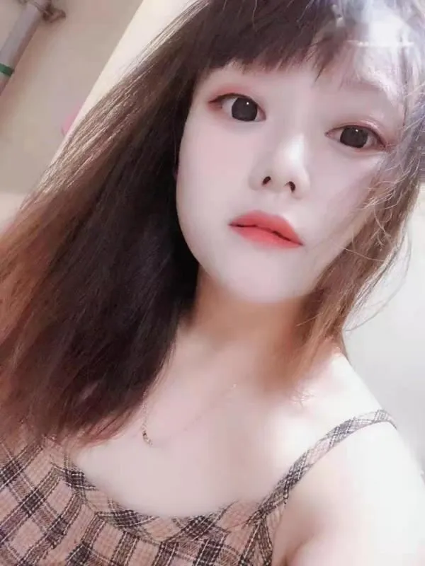 闵行童颜小姐姐