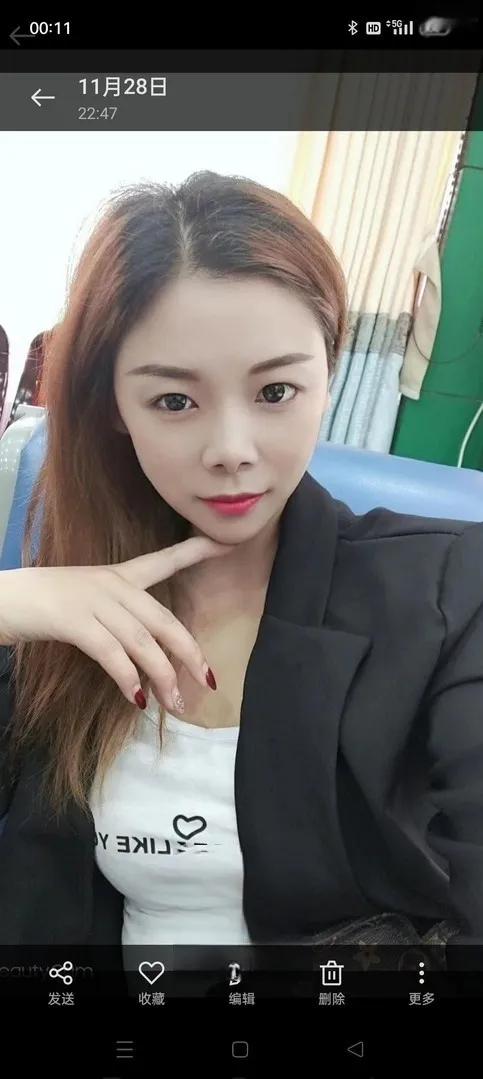 温柔风骚小妮