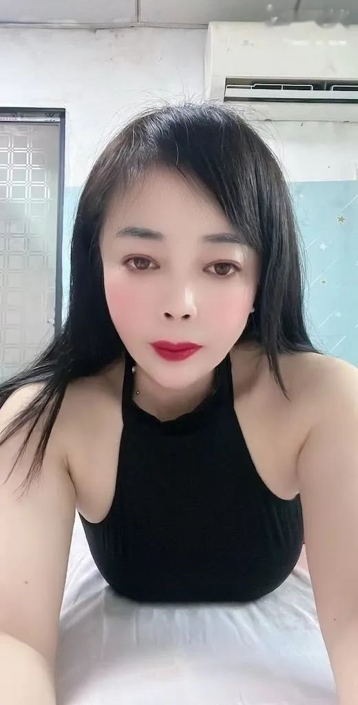 大奶少妇月月