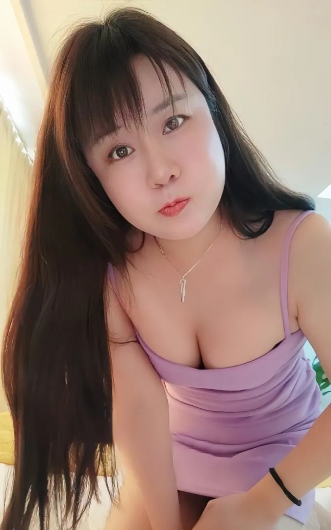 包河大胸臀翘服务系少妇