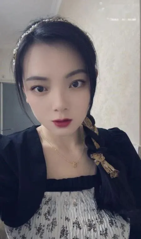 服务苗条密密